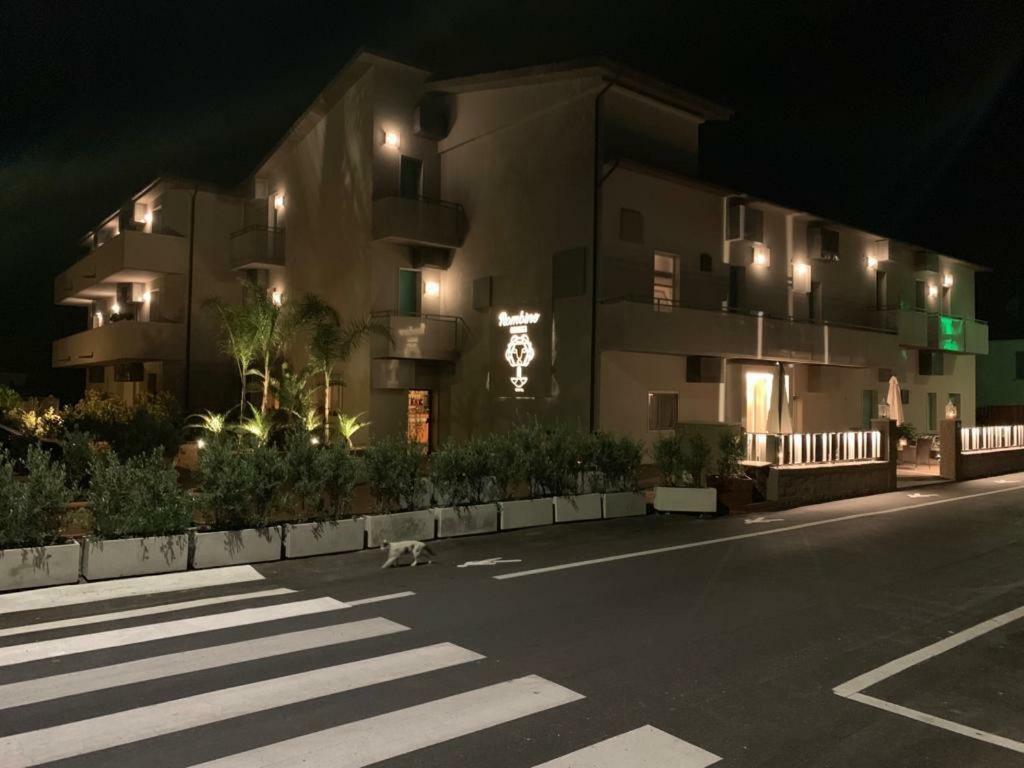 Hotel Rombino Fonteblanda Eksteriør bilde